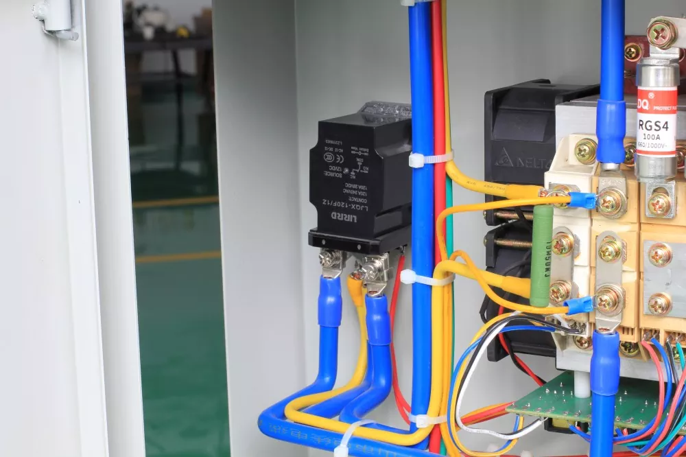 3 Phase 50KVA SCR Static AVR